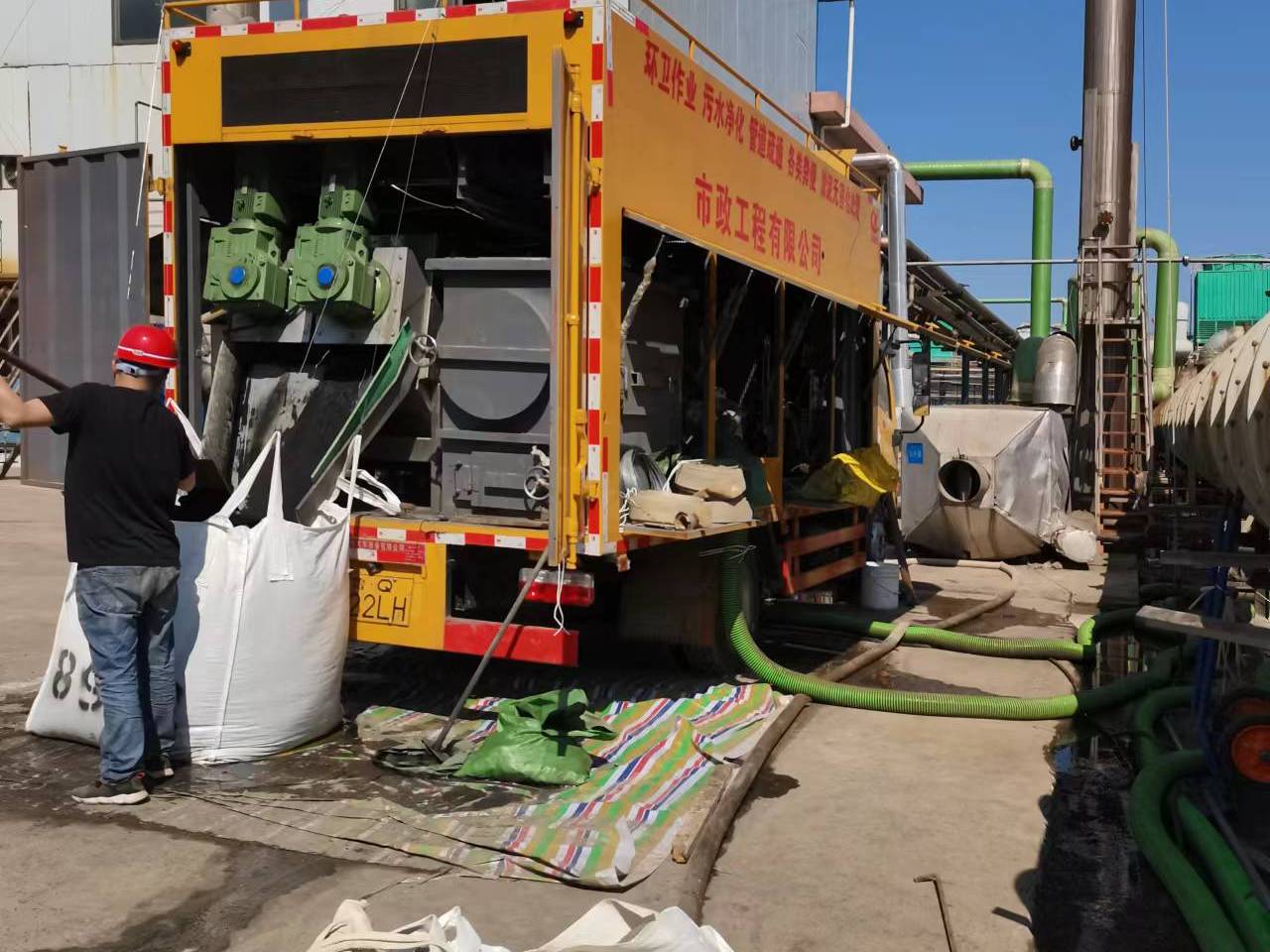 民丰淤泥压干处理